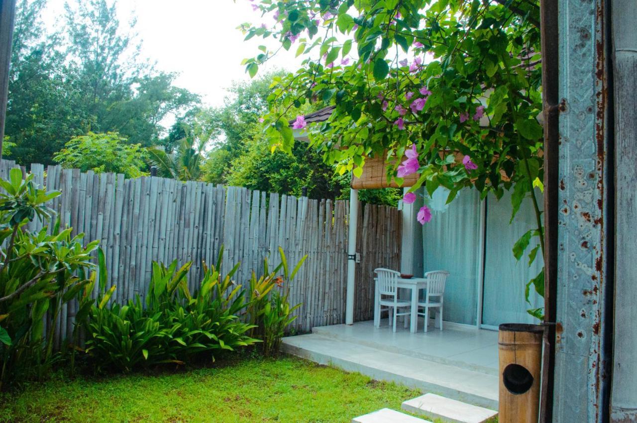 Villa Samalas Resort And Restaurant กิลิเมโน ภายนอก รูปภาพ