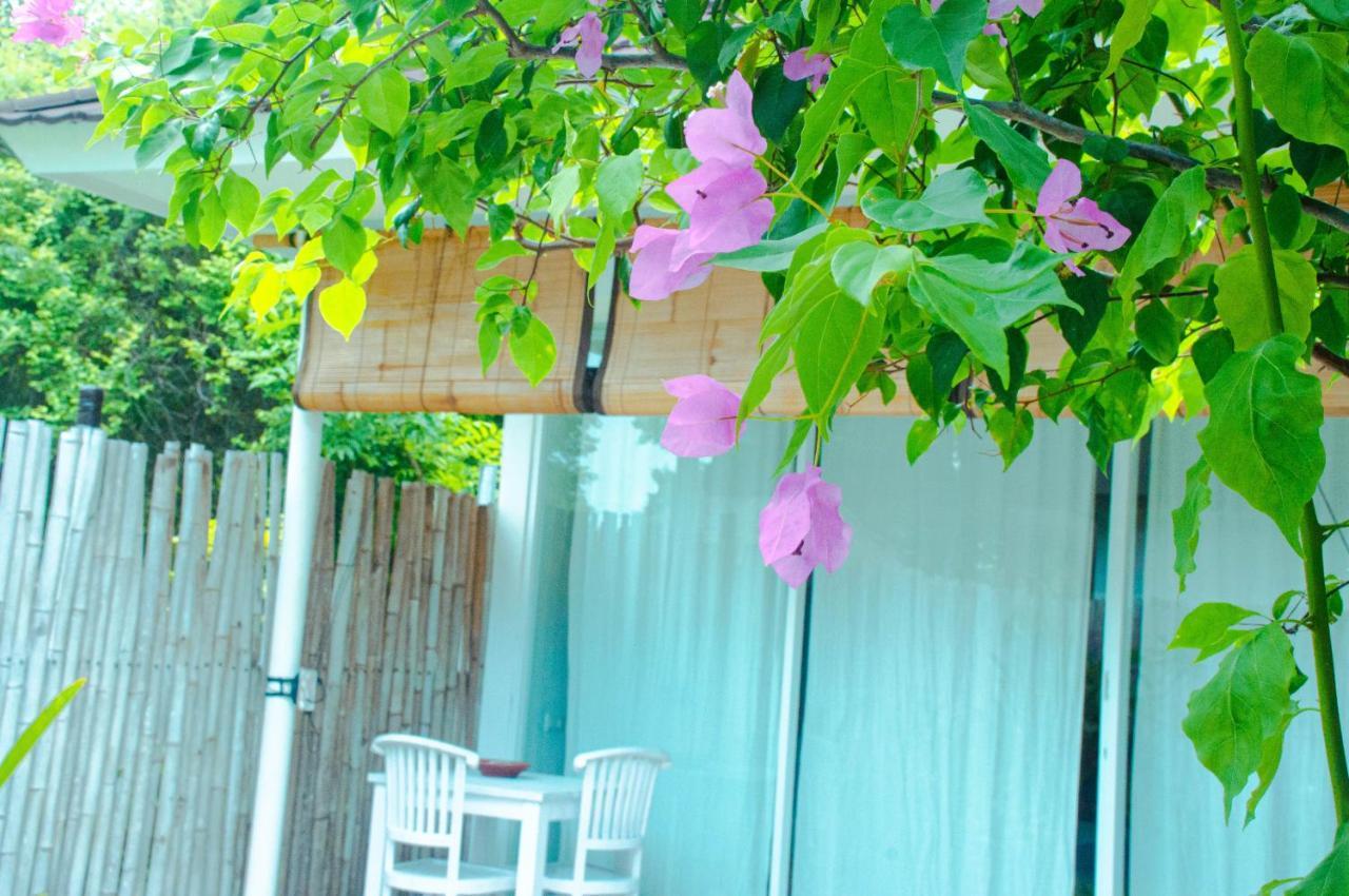 Villa Samalas Resort And Restaurant กิลิเมโน ภายนอก รูปภาพ