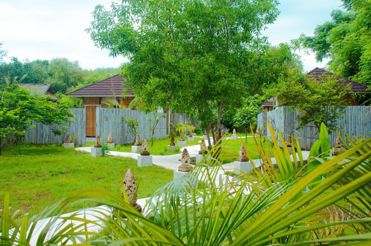 Villa Samalas Resort And Restaurant กิลิเมโน ภายนอก รูปภาพ