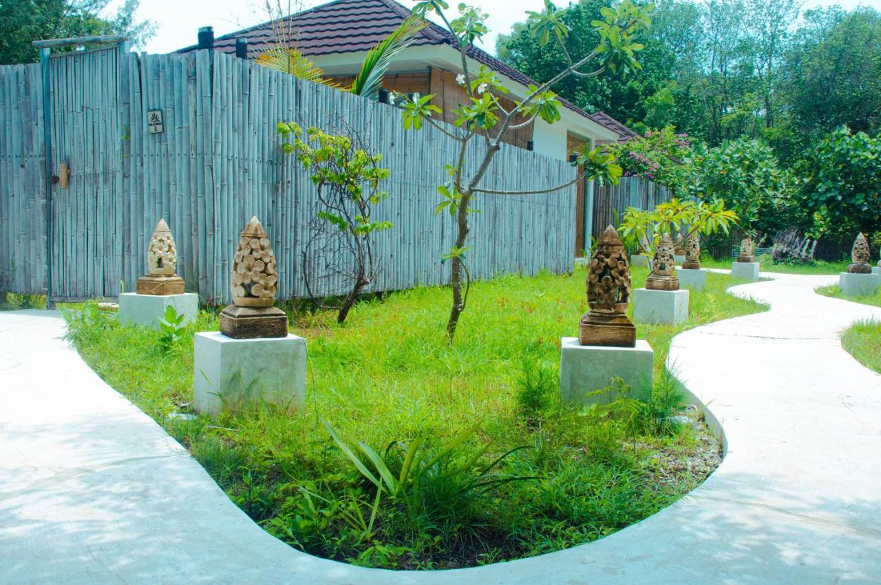Villa Samalas Resort And Restaurant กิลิเมโน ภายนอก รูปภาพ
